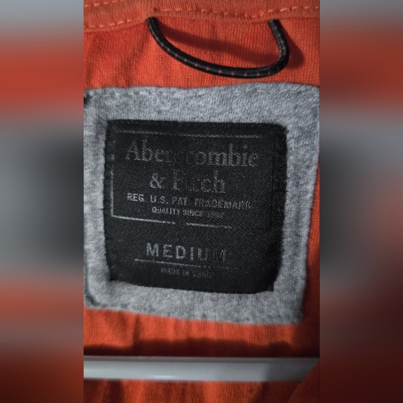 Abercrombie & Fitch Olive Quilted Pullover - Picture 4 of 4